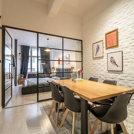 Sunny Central Apartment On Wenceslas Square By Easybnb براغ المظهر الخارجي الصورة