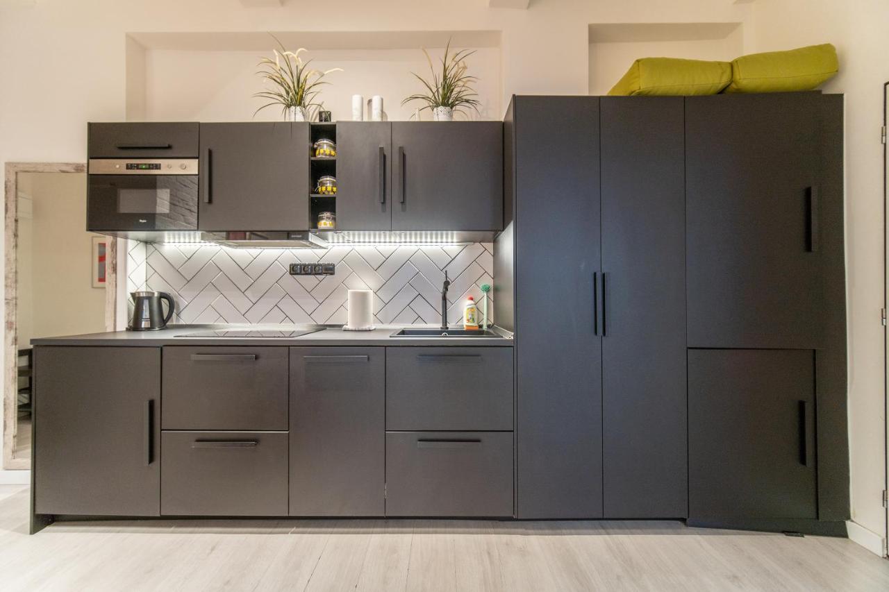 Sunny Central Apartment On Wenceslas Square By Easybnb براغ المظهر الخارجي الصورة