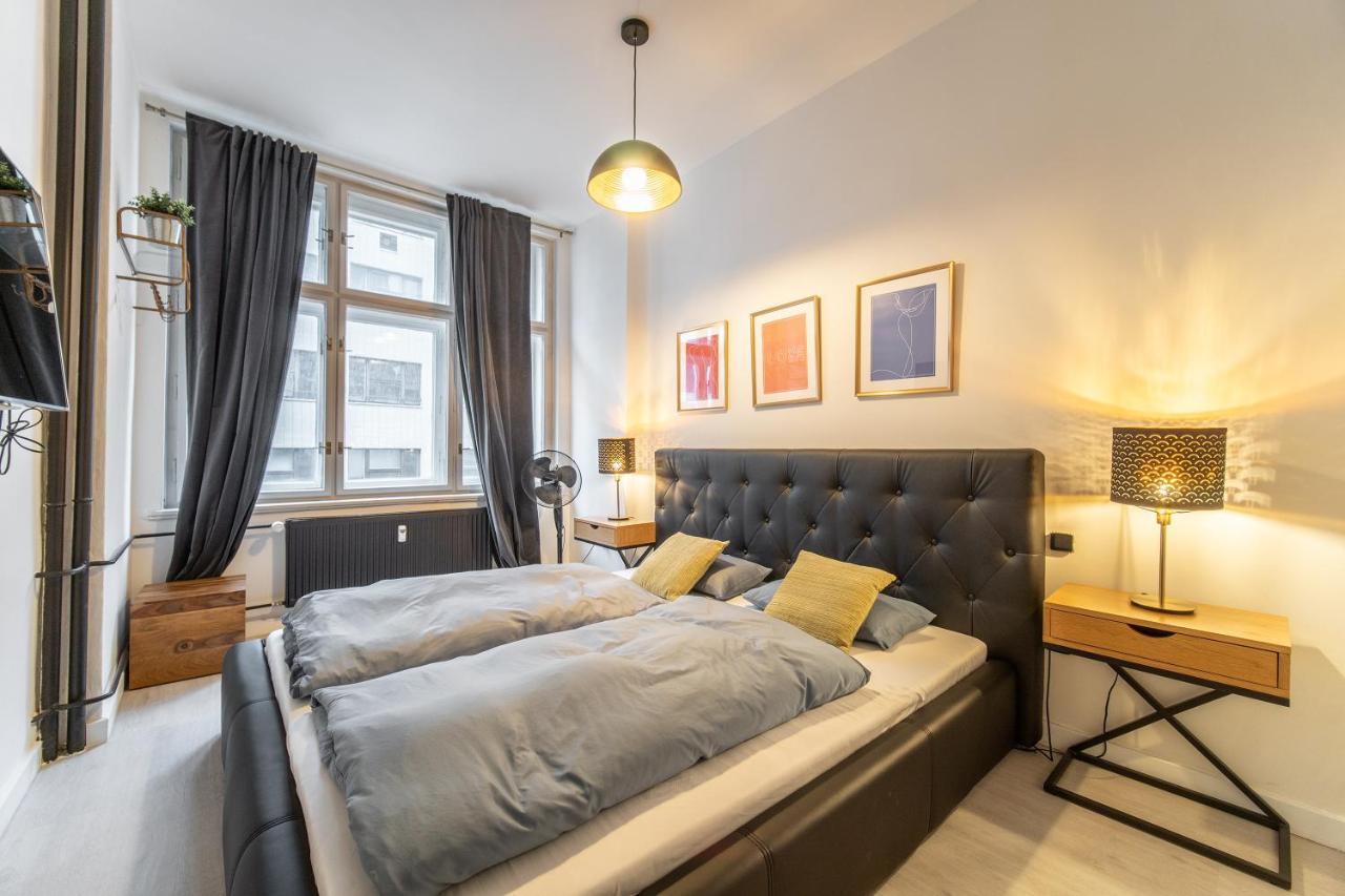 Sunny Central Apartment On Wenceslas Square By Easybnb براغ المظهر الخارجي الصورة