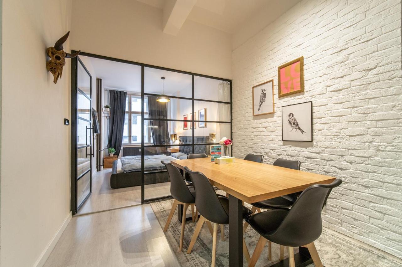 Sunny Central Apartment On Wenceslas Square By Easybnb براغ المظهر الخارجي الصورة